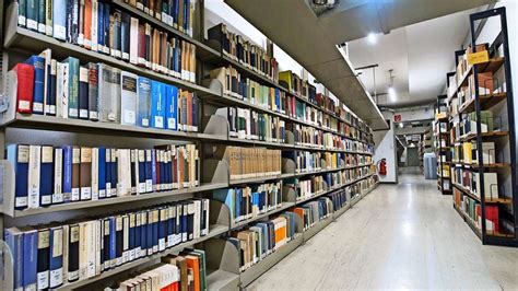 Planung für Generalsanierung: Uni Stuttgart sucht Interimsstandort für die Bibliothek - Stuttgart