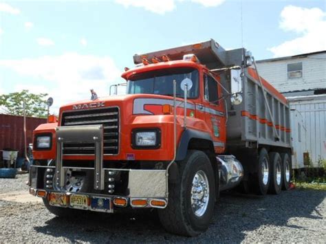 MACK. RD, Dump-Truck. (U.S.A.). | Mack trucks, Dump trucks, Mack dump truck