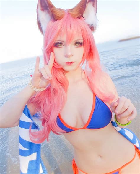 Zucora on Twitter: "I was in Thailand and here are some tamamo cosplay ...