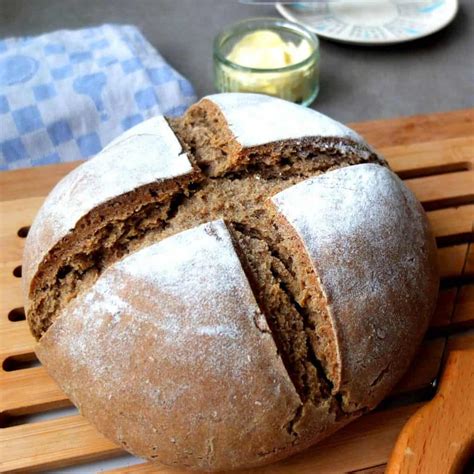 Easy German Rye Bread with Yeast (Roggenbrot) - My Dinner