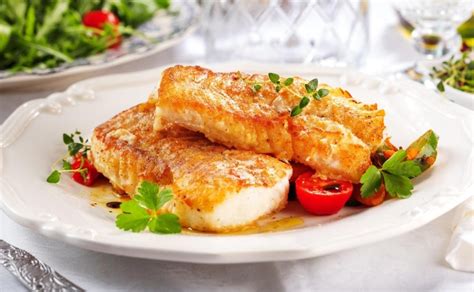 Filete de pescado en aluminio con verduras, receta en comal