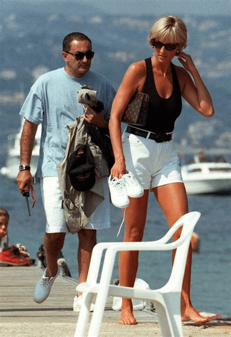 Princess Diana & boyfriend Dodi Fayed final photo before car crash ...