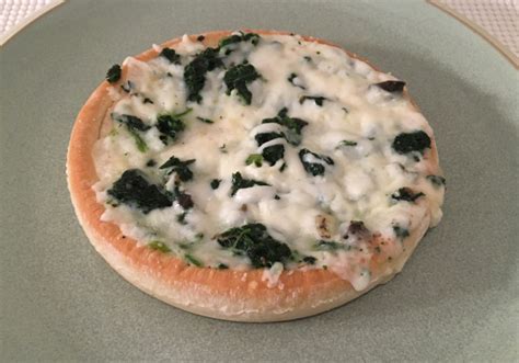 Lean Cuisine Deep Dish Spinach & Mushroom Pizza Review – Freezer Meal Frenzy