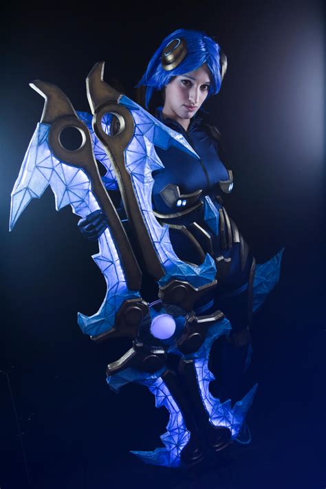 Irelia Frostblade - League of Legends by SooZyx on DeviantArt