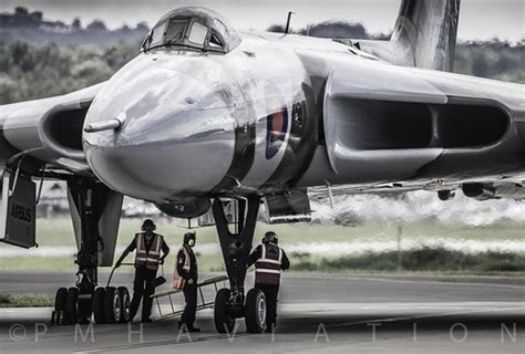 Avro Vulcan - XH558 - G-VLCN 2_ | pete hemsley | Flickr