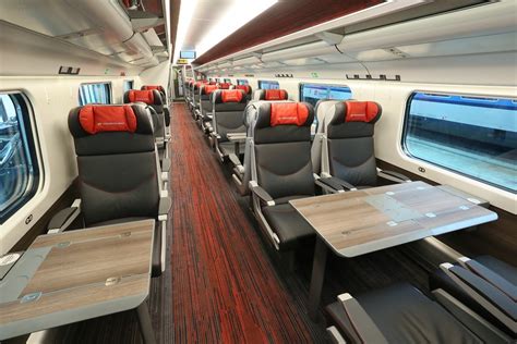 [CZ] CD 680 005: The first Pendolino with a modernised interior – Railcolor