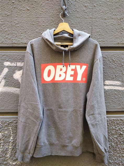 Obey Vintage Big Logo Hoodie - RE.NATO VINTAGE