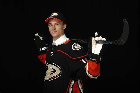 Anaheim Ducks Sign Trevor Zegras to 3 Year Entry Level Contract