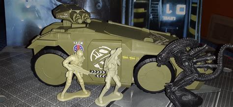 Aliens APC! : ActionFigures