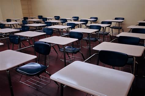 Immigrant students: Empty desks make an empty future