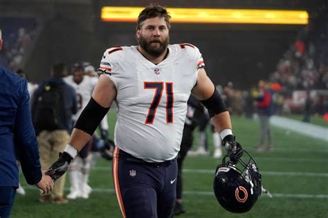 What keeps Patriots OL Riley Reiff motivated entering Year 12 in the NFL? ‘A ring’ - The Athletic