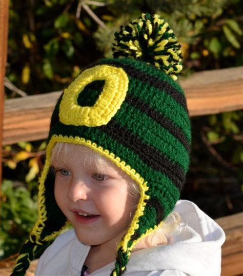 Oregon Ducks Hat with Earflaps, toddler hat, crochet ducks hat, green and yellow hat, Oregon ...