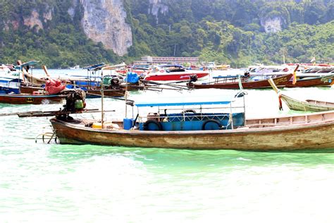 THAILAND BOAT TRIP | Emma Louise Layla