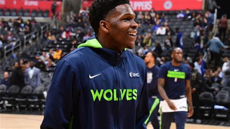 Timberwolves' Anthony Edwards switching to No. 5 jersey this season - Yahoo Sports