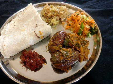 Jolada Rotti Thali (Jawar roti thali)