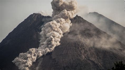 Indonesia's Mount Merapi volcano erupts, spews clouds of ash - CNN