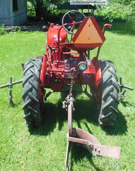 1953 International (mccormick) Farmall Cub Tractor, With Implements