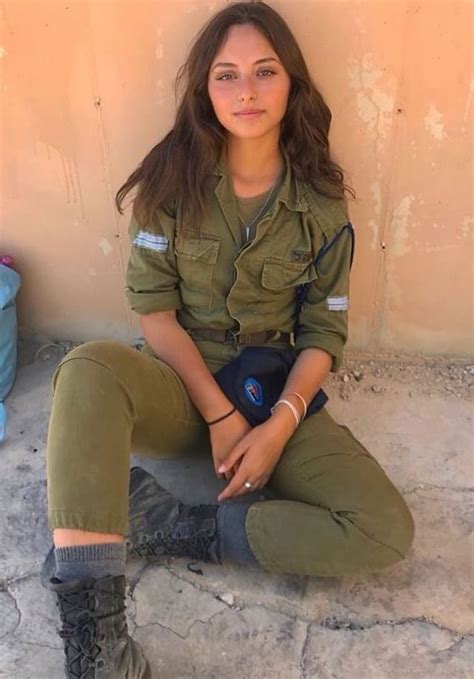 Pin by Olivia Harkenn on I believe in angels | Idf women, Military ...