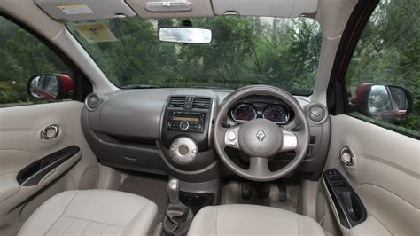 Renault Scala-Interior Car Photos - Overdrive