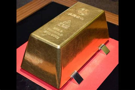 World's largest gold bar surges in value amid Ukraine crisis | ABS-CBN News