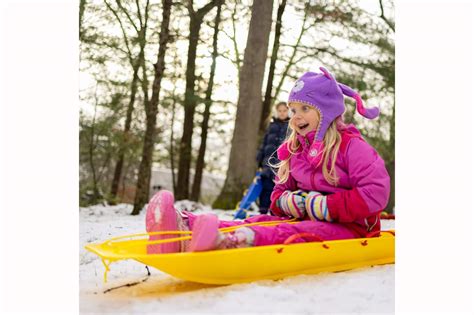 The 15 best sleds for kids to have fun in the snow this winter