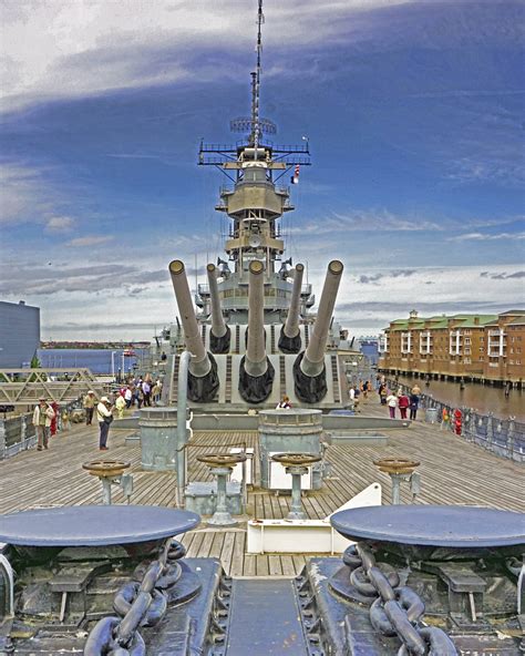 USS Wisconsin - The last Battleship : r/wisconsin