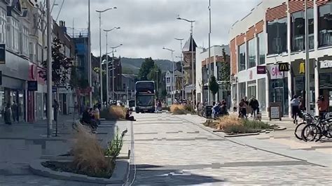 STAGECOACH BUS ROUTE 99 ARRIVING INTO EASTBOURNE TOWN CENTRE - YouTube