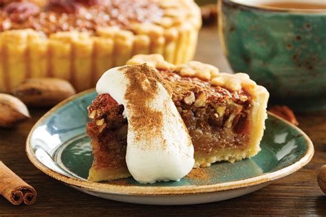 Southern Pecan Pie with Bourbon Whipped Cream - TheWineBuzz