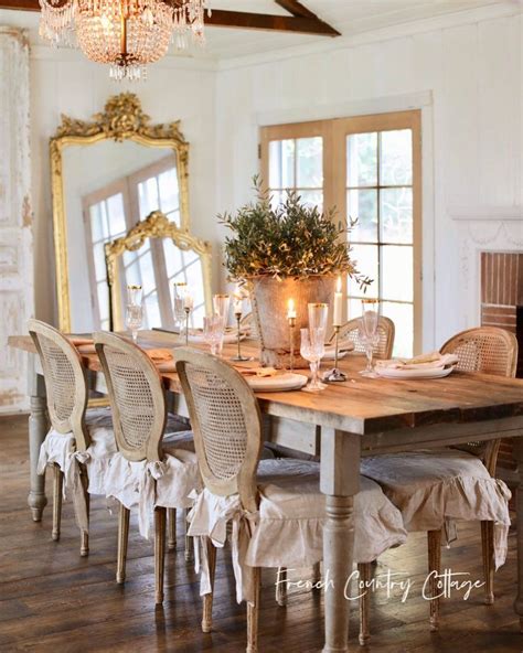 37 Charming French Country Dining Rooms