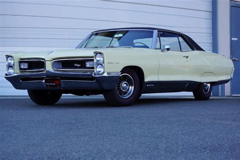 1966 PONTIAC GRAND PRIX