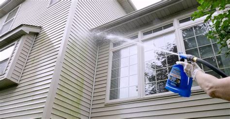 The 7 Best Vinyl Siding Cleaner (Reviews 2023) | Best Home Gear