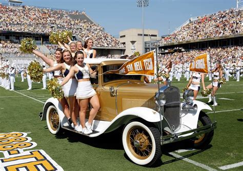 The 25 Best Mascots in College Football - Sports Illustrated