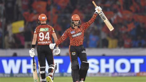 Sunrisers Hyderabad post highest total in IPL history, smash 277/5 ...