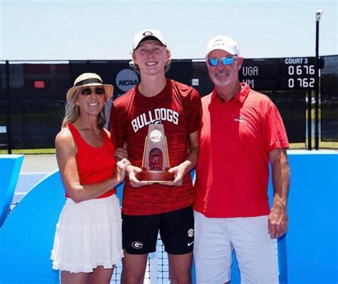 San Joaquin Memorial High alum Ethan Quinn wins the NCAA men’s tennis championship