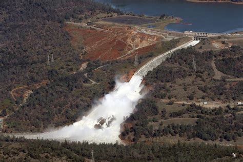 Even after Oroville near-disaster, California dams remain potentially hazardous