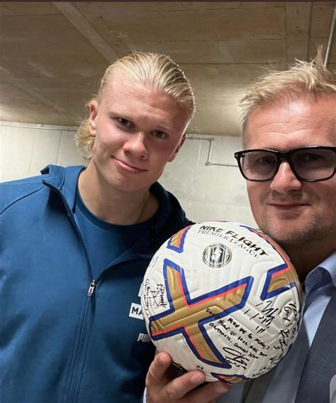 Erling Haaland pose with father Alfie Haaland after scoring hat-trick ...