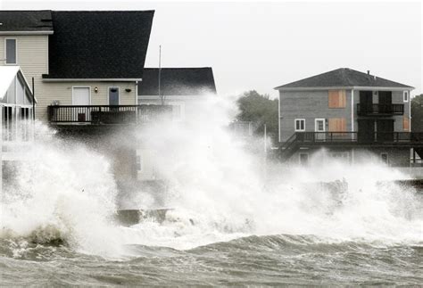 As Irene Lashes Carolinas, Parts Of N.Y., N.J. Evacuate : NPR