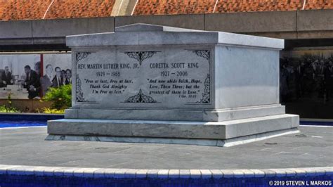 Martin Luther King, Jr. National Historical Park | TOMB OF MARTIN LUTHER AND CORETTA SCOTT KING