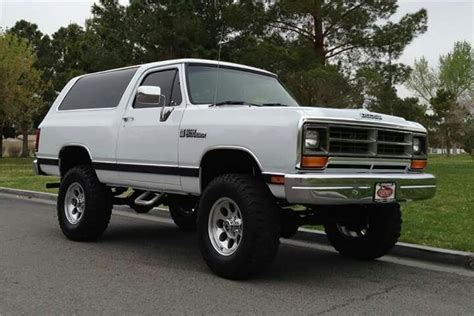 Dodge Ramcharger