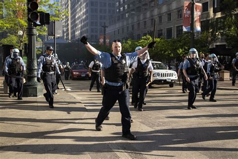 Chicago police union president calls mayor’s bluff on contract changes ...