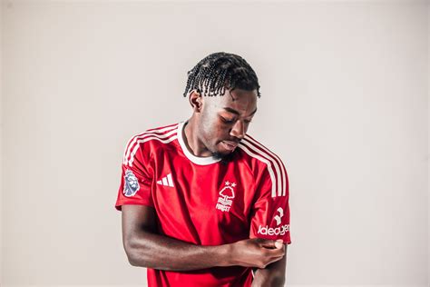 OFFICIAL! Nottingham Forest Unveil Anthony Elanga [VIDEO] - MySportDab