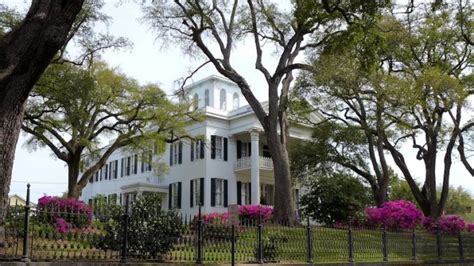 Visiting Historic Natchez Mississippi | Scenic Pathways