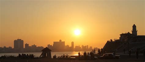 Free Images : horizon, sun, sunrise, sunset, skyline, sunlight, morning, dawn, city, cityscape ...