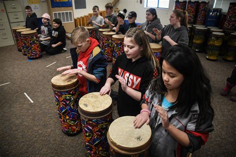 Balboa Elementary music teacher teaching African rhythms with new ...