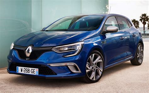 Renault Megane GT (2017-2018) цена и характеристики, фотографии и обзор