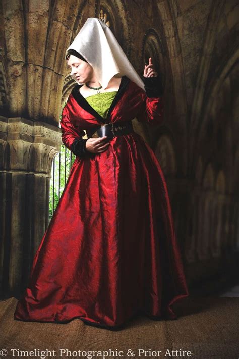 Medieval dress, Burgundian, 15th Century