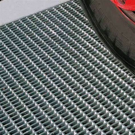 Floor Grating - Heavy Duty Flooring | Lang+Fulton