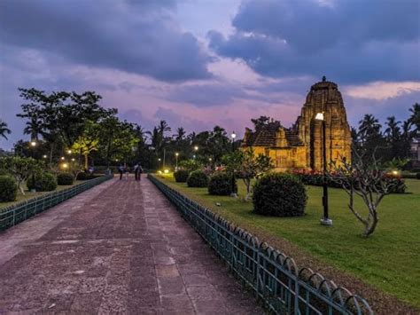 Rajarani Temple, Bhubaneswar - Timing, History & Photos