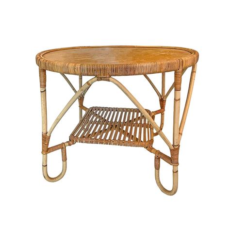 Rattan table | Pre-used design | Franckly