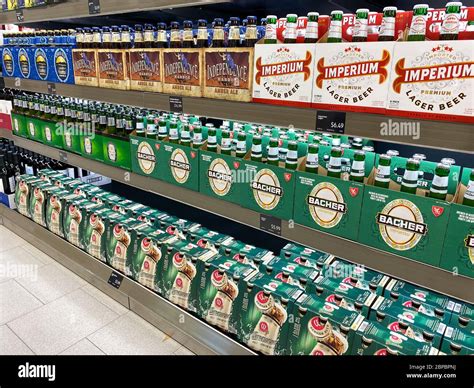 Orlando, FL/USA-5/16/20: A display of 6 packs craft beer at an Aldi ...